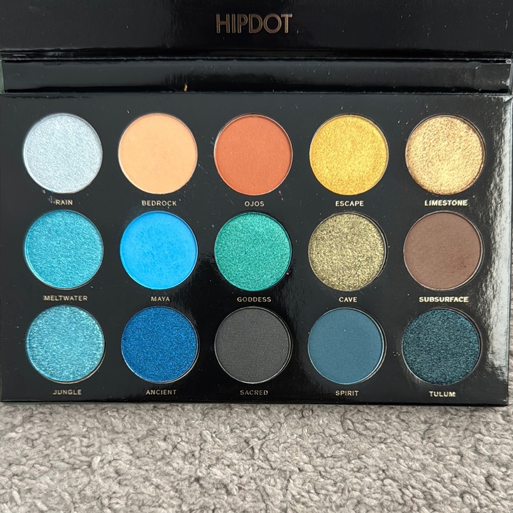 HipDot Cenote Eyeshadow Palette